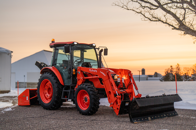 Mastering Winter Farming: Choosing the Right Kubota Tractor and Maintenance Tips